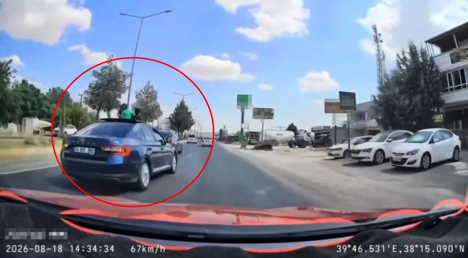 Diyarbakır'da Trafikte Makas Atan Sürücü Çocukların Güvenliğini Tehlikeye Sardı