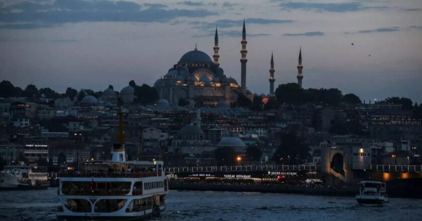 Kandilli: İstanbul’da 4,2 büyüklüğünde deprem meydana geldi