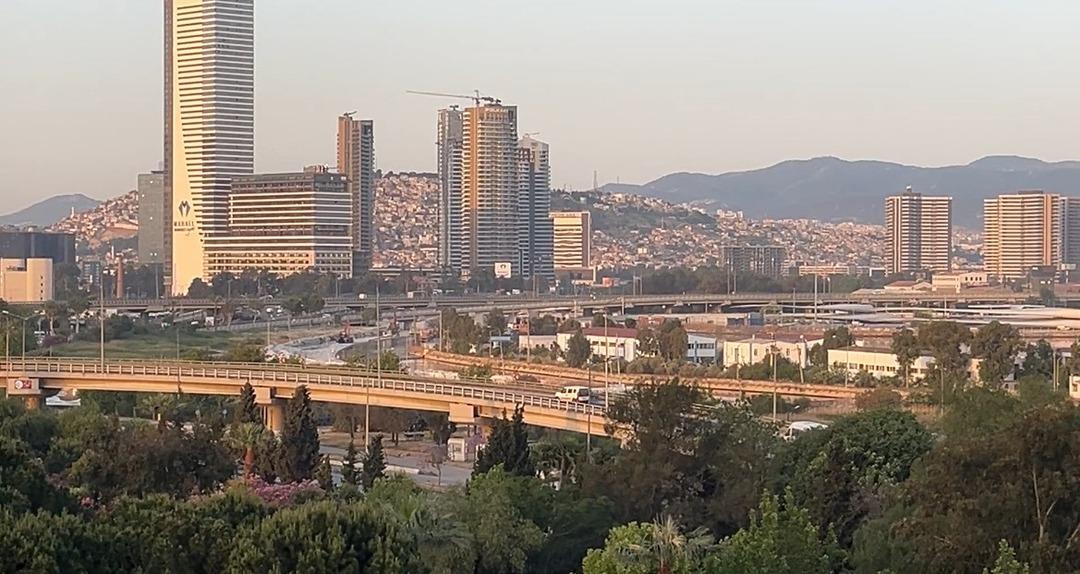 725673_ege-dephine