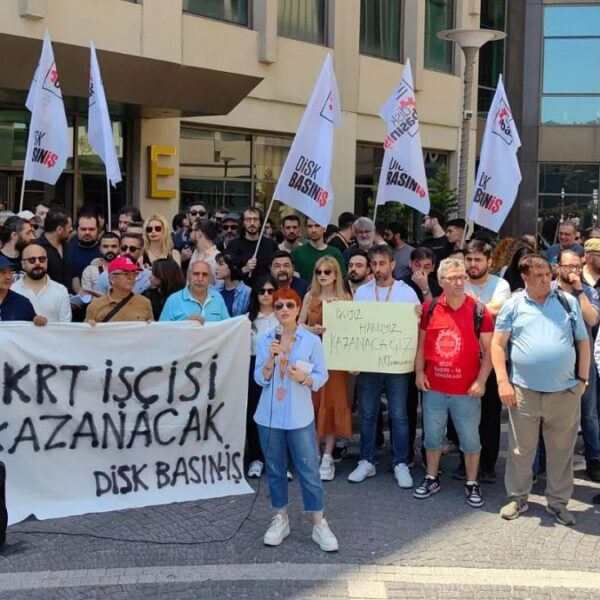 Maaş alamayan KRT çalışanları yayını durdurdu: “Türk televizyon tarihinde bir ilk”