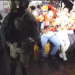 Dünya bu görüntüleri konuşuyor! İsrail ordusu, Gazze Şeridi’ne insani yardım götüren Hanzala gemisine müdahale etti! Askerler gemiye çıktı