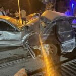 Kontrolden çıkan otomobil park halindeki araca çarptı… O anlar kamerada