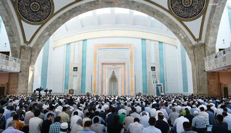 HKP’den Diyanet’in cuma hutbesine suç duyurusu: Giyim tarzı hedef alındı – Son Dakika Türkiye Haberleri