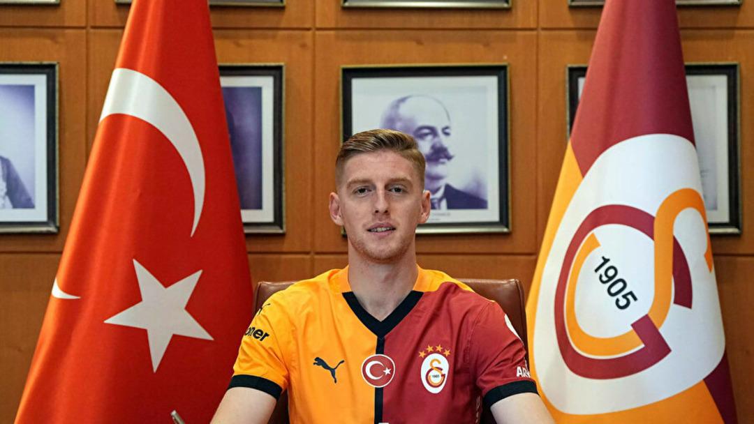 Herkesi şaşırtan olay! O Galatasaray ismi çok konuşulacak... Bahis sitesine kayıt olurken verdiği bilgiler gündem oldu.