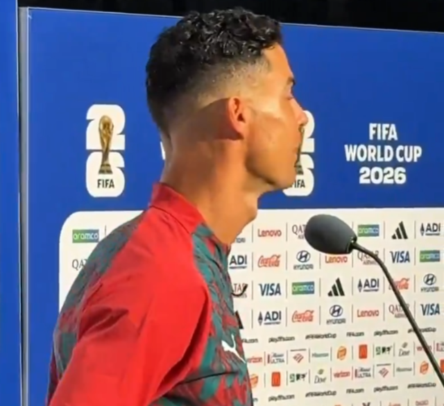 Ronaldo maç sonunda Messi’yi duyunca çıldırdı!