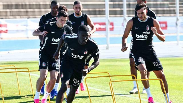 Kassoum Ouattara, Beşiktaş formasıyla ilk antrenmanına çıktı